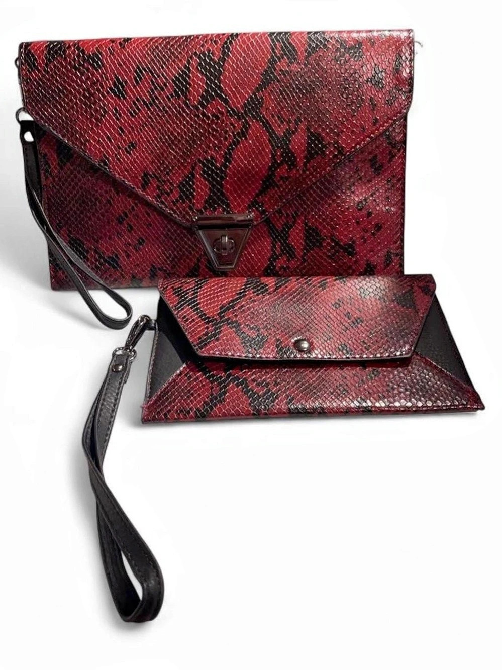 Matching set: clutch/wristlet Red & Black crocodile texture Wristlet Clutch